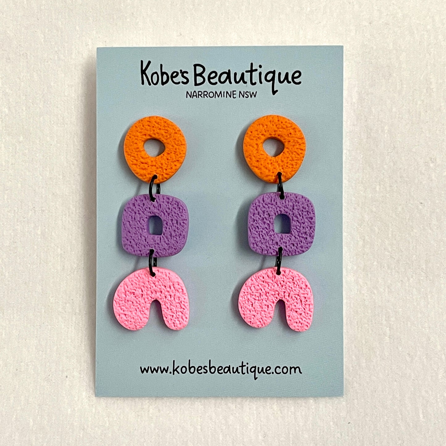 Bonnie Dangles